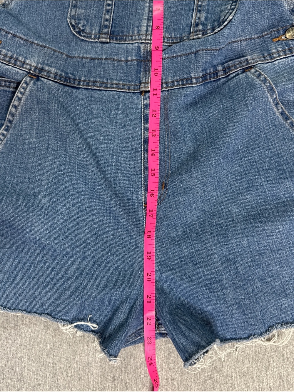 Vintage Carhartt Medium Wash Denim Shortalls Size M - Picture 4 of 5